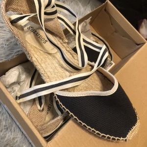 Sólidos Classic Sandal - Black